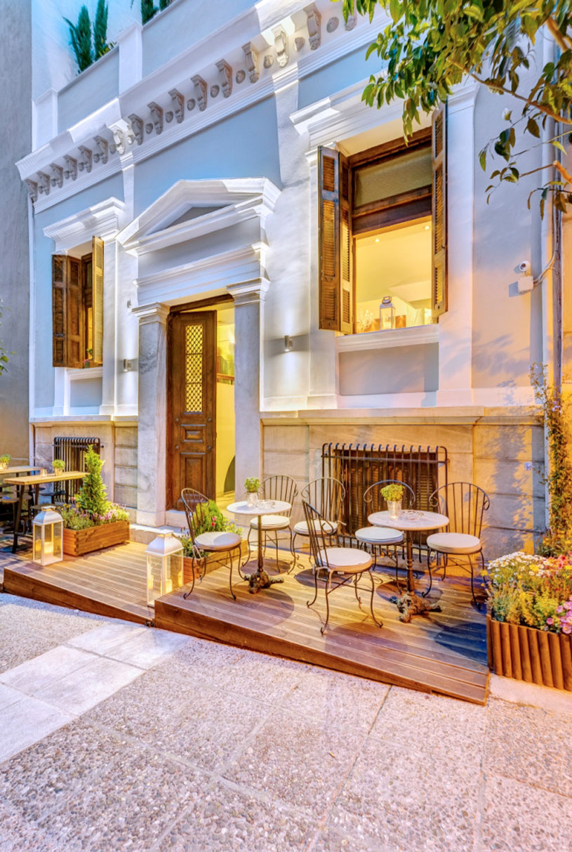 MANTZAROU4 MANTZAROU4