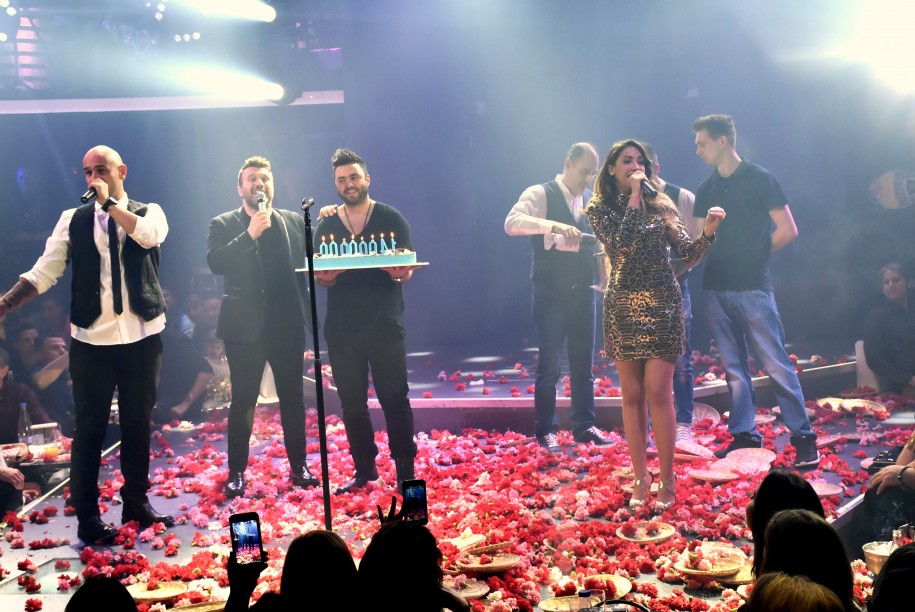kings-ploutarhos-surprise-001